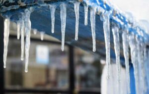 ارتفاع 20 سانتی‌متری برف در همدان/ پیش‌بینی کاهش دما تا منفی 10 درجه