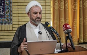 امام جمعه ایلام: راه عبور از بحران اقتصادی وحدت ملی و تلاش جهادی است