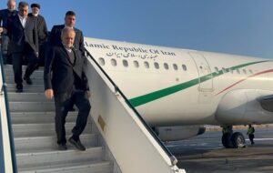 حاشیه‌‌ نگاری خبرنگار تسنیم از سفر پزشکیان به بیرجند/از عدم دعوت رسانه‌ها تا آلرژی رئیس جمهور به گل نرگس