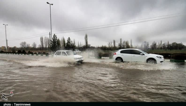 روستاهای لرستان در محاصره برف/ از سیل تا ریزش کوه/ خاطره تلخ سیل 98 دوباره زنده شد