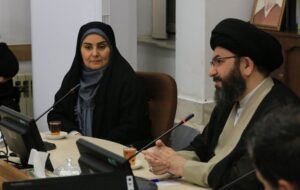 صادق: پروژه‌های جاده‌ای، ریلی و مسکن را تکمیل خواهیم کرد/‌ محدودیت بودجه‌ای داریم