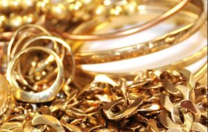 صدور کیفرخواست متهمان قاچاق 2 تن طلا در ارومیه