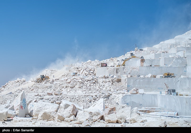 صنعت سنگ ایران در آستانه فروپاشی/ چراغ معادن را دولت خاموش کرد/ صادرات سنگ بیجان شد! صنعت سنگ ایران در آستانه فروپاشی/ چراغ معادن را دولت خاموش کرد/ صادرات سنگ بیجان شد!