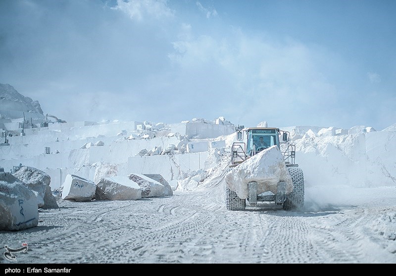 صنعت سنگ ایران در آستانه فروپاشی/ چراغ معادن را دولت خاموش کرد/ صادرات سنگ بیجان شد! صنعت سنگ ایران در آستانه فروپاشی/ چراغ معادن را دولت خاموش کرد/ صادرات سنگ بیجان شد!