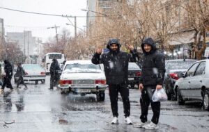 طراوت بارش باران و برف پاییزی در بام ایران + تصاویر
