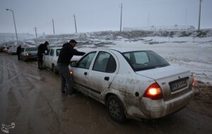کولاک سنگین در محورهای همدان؛ 2 مسیر مسدود و یک مسیر محدود شد