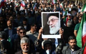 حماسه مردم کرمان در محکومیت اغتشاشگران؛ حماسه عاشورایی در میدان عاشورا