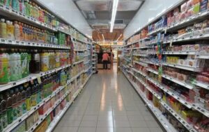 نخستین قشر آسیب دیده از اغتشاشات، اصناف هستند