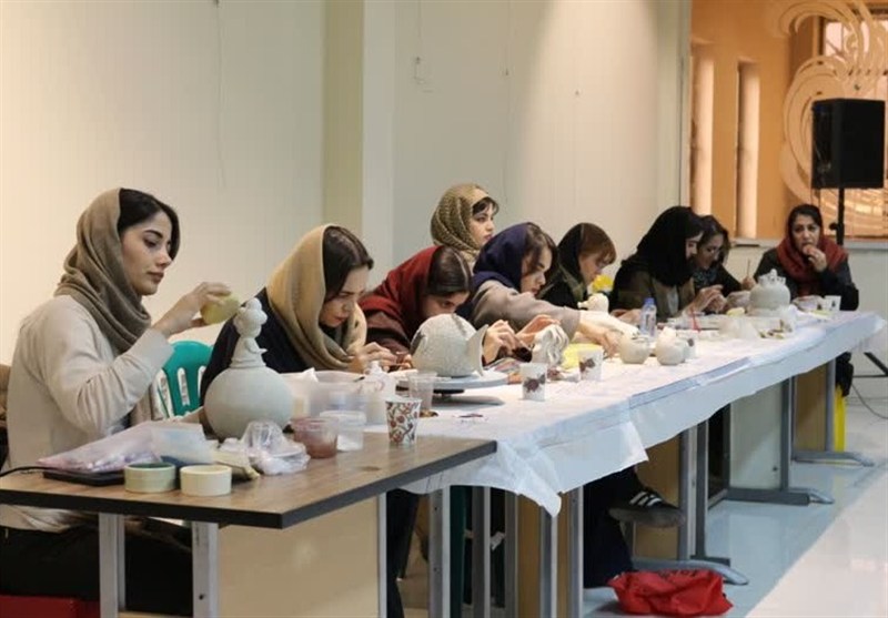 آغاز جشنواره هنرهای تجسمی با محوریت آب و هنر در اردبیل اخبار استان اردبیل , هنرهای تجسمی , سفالگری ,