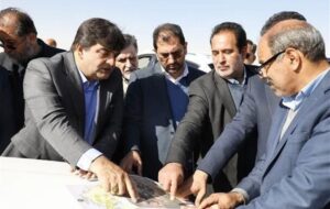 آغاز مطالعات راه‌آهن یزد ـ سمنان در سفر معاون وزیر به اردکان