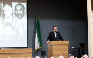 آگاهی تاریخی راه مقابله با تحریف و جنگ روایت‌هاست