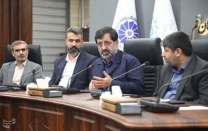 انتقاد استاندار قم از زمان‌بر بودن روند اعطای تسهیلات به تولیدکنندگان