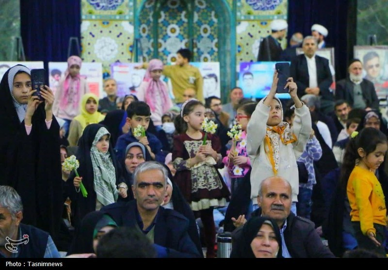 باران، قرآن و نرگس؛ نیمه‌شعبانِ متفاوت در مصلای زنجان