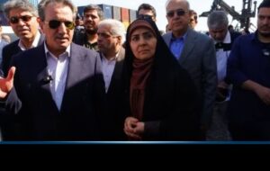 بازدید وزیر راه از بندر شهید رجایی؛ تأکید بر تقویت زیرساخت‌های بندری