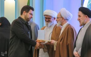 تجلیل از مهدی یاوران در همایش دکترین مهدویت