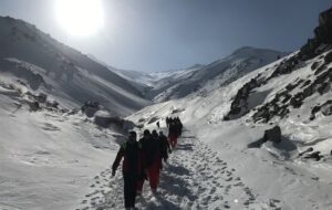 تداوم جستجو برای یافتن کوهنورد مفقودشده در قله کلاغ‌لانه