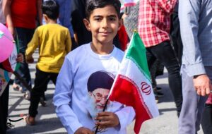 راهپیمایی 22 بهمن مشت محکمی بر دهان دشمنان است