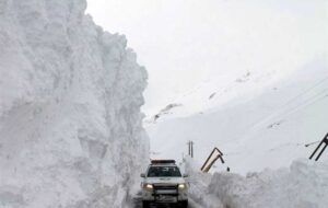 ریزش بهمن سنگین در ارتفاعات ماهنشان