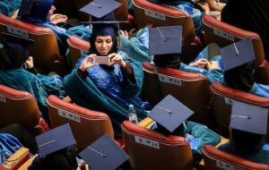 زن در گفتمان انقلاب اسلامی؛ از رهبری نهضت تا تمدن‌سازی