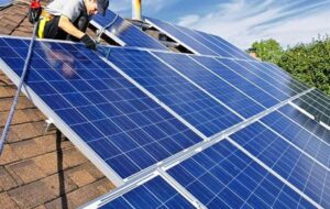 سرمایه‌گذاری 480 میلیارد تومانی برای احداث نیروگاه‌های خورشیدی بوشهر