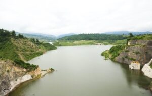 شاهکار 2200 تنی مهندسان ایرانی بر فراز سد گلورد؛ گره 65 روستا باز شد