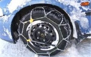 فعالیت 35 اکیپ راهداری در جاده‌های گلستان/تردد در ارتفاعات با زنجیرچرخ