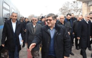 قطار پروژه ملی راه‌آهن میانه–اردبیل به ایستگاه حرکت رسید