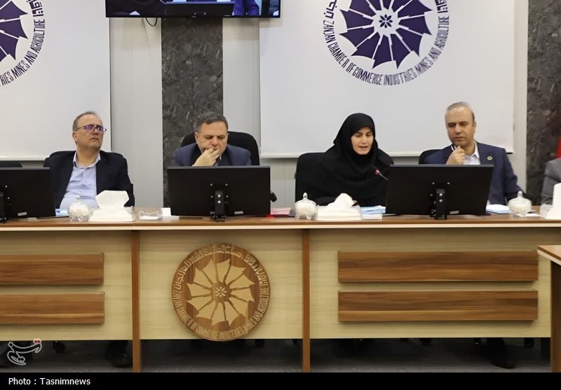 معمای بازگشت ارز؛ وقتی صادرکنندگان در پیچ تعهدات ارزی گیر کردند