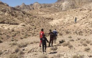 نجات کوهنورد ارتفاع‌زده در بنه‌کوه گرمسار