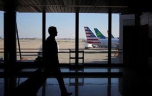 نشست پرواز ماهان در شیراز به دلیل کاهش دید