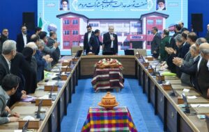 پزشکیان: نسل امروز مقصر مشکلات نیست؛ نمی‌خواهیم از دنیا عقب بمانیم