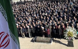 پیکر استاندار سابق فارس در حرم شاهچراغ (ع) به خاک سپرده شد