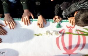 چاقوی اغتشاش‌گران بر قلب شهید حسینی