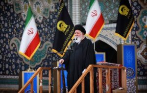 آیت‌الله سید احمد علم‌الهدی: دشمن از حضور مردم بیشتر از موشک می‌ترسد