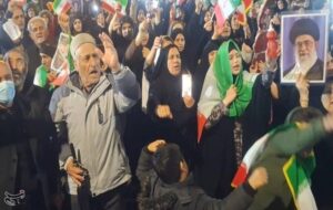 اجتماع شبانه بیست و ششمین شب دهدشتی‌ها در میدان امام‌حسین(ع) + تصاویر