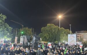 ادامه حضور شبانه بوشهری‌ها در خیابان‌ها و میادین اصلی شهر