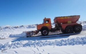 انسداد محورهای اصلی و روستایی منطقه بازفت شهرستان کوهرنگ رفع شد