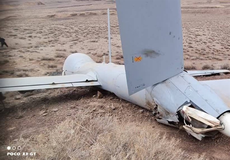 انهدام ‌پهپاد هرمس 900 اسرائیلی در اشتهارد + تصاویر