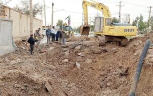 بازسازی خطوط حیاتی آب شرب و فاضلاب مهران پس از خسارات حملات دشمن