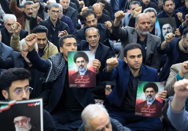 بیعت اصناف بیرجند با رهبر معظم انقلاب؛ بازار پشتیبان ولایت است بازار , اخبار بیرجند , ولایت فقیه , آیت الله سید مجتبی خامنهای ,