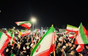 تداوم خروش شبانه مردم خراسان جنوبی زیر باران؛ بیعت با آرمان‌های نظام