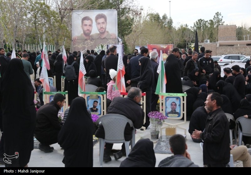 تشییع پیکر شهدای جنگ رمضان در اصفهان اخبار استان اصفهان , اخبار اصفهان , اخبار شاهین شهر ,