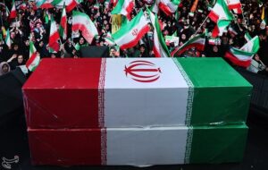 جزئیات وداع و تشییع ‌یکی ‌از شهدای ناوشکن دنا در دامغان و ‌دیباج