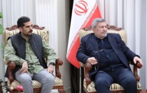 حضرتی: دولت با توان تمام، برای آرامش معیشتی مردم در میدان است