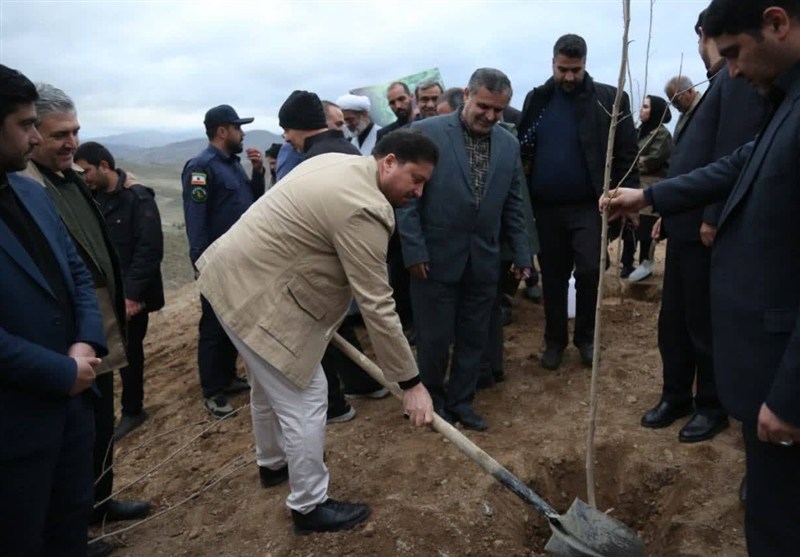 خراسان رضوی , روز درختکاری , مشهد مقدس , اخبار مشهد , استاندار خراسان رضوی , استانداری خراسان رضوی , خبرنگاران , رهبر انقلاب , شهید امام خامنه ای (ره) , 