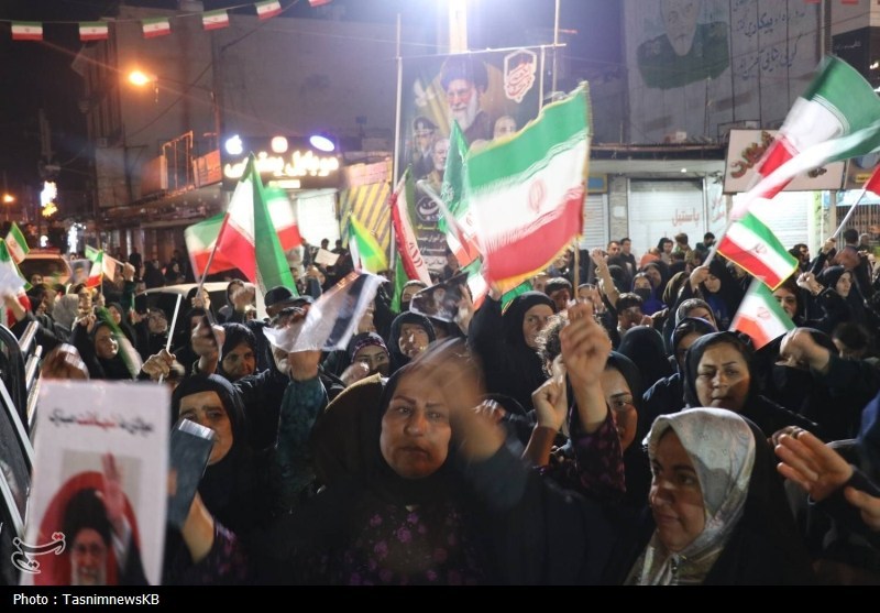 حضور پرشور مردم کهگیلویه در دفاع از انقلاب + تصاویر اخبار کهگیلویه , شهید امام خامنه ای (ره) ,