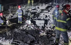 حمله آمریکایی ـ صهیونی به منازل مسکونی آزادگان زنجان با 2 نفر شهید