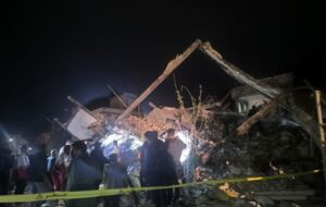 حمله هوایی دوباره آمریکایی به مناطق مسکونی خرم‌آباد/ 9 نفر شهید شدند