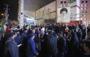 دشمن خواب فتنه دی را هم نخواهد دید