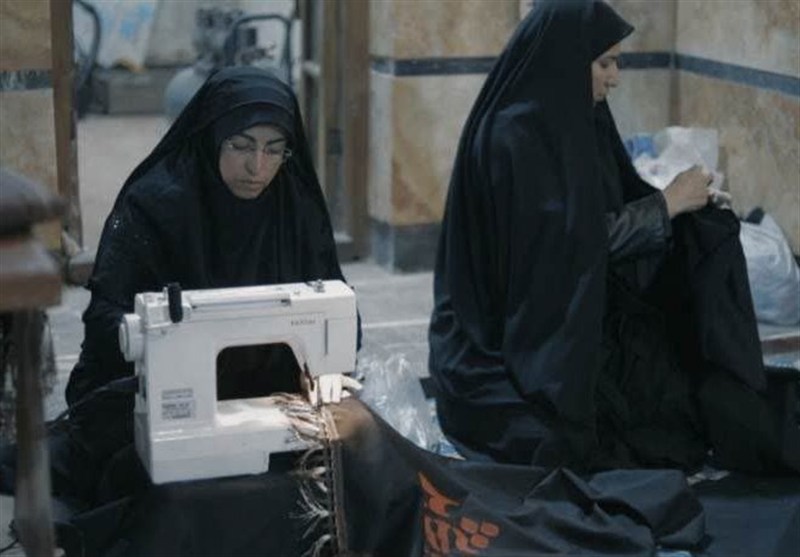 دوخت 8 هزار پرچم در خراسان جنوبی برای یاد رهبر شهید+ تصویر رهبر انقلاب , شهید , اخبار استان خراسان جنوبی ,